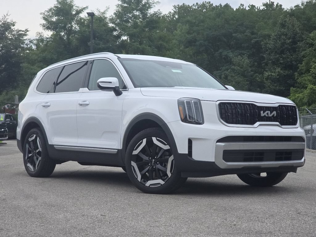 Used 2024 Kia Telluride EX AWD/4WD image 2