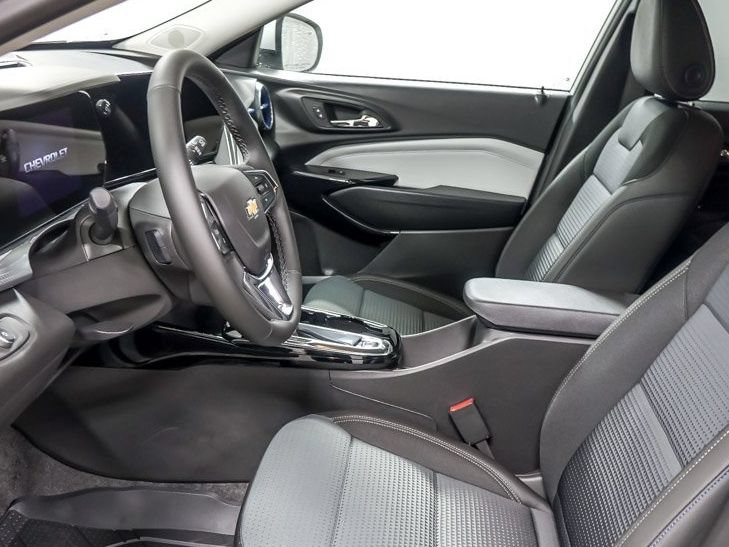 New 2026 Chevrolet Trax LT w/ Driver Confidence Package FWD image 11