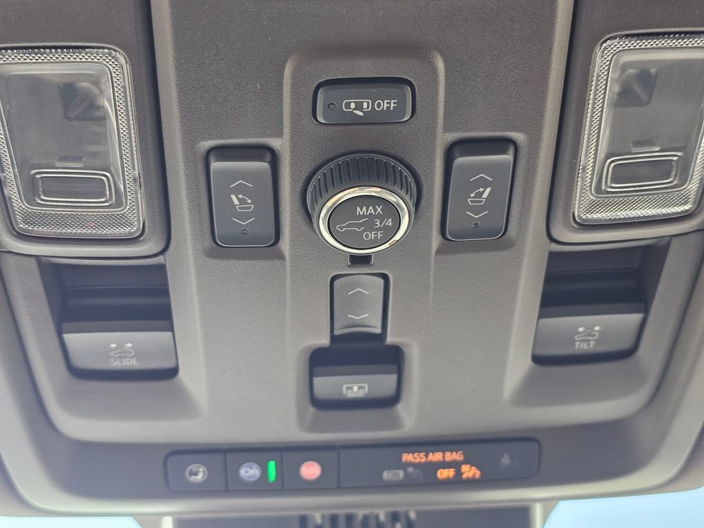 Used 2023 GMC Yukon Denali AWD/4WD image 37