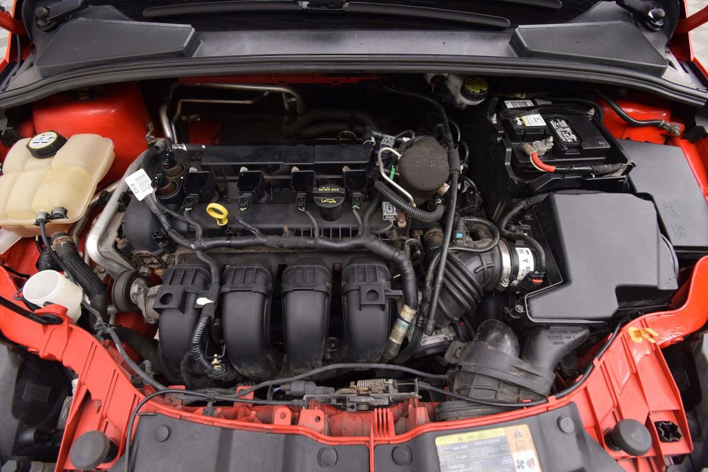 Used 2012 Ford Focus SE w/ SE Winter Pkg image 23