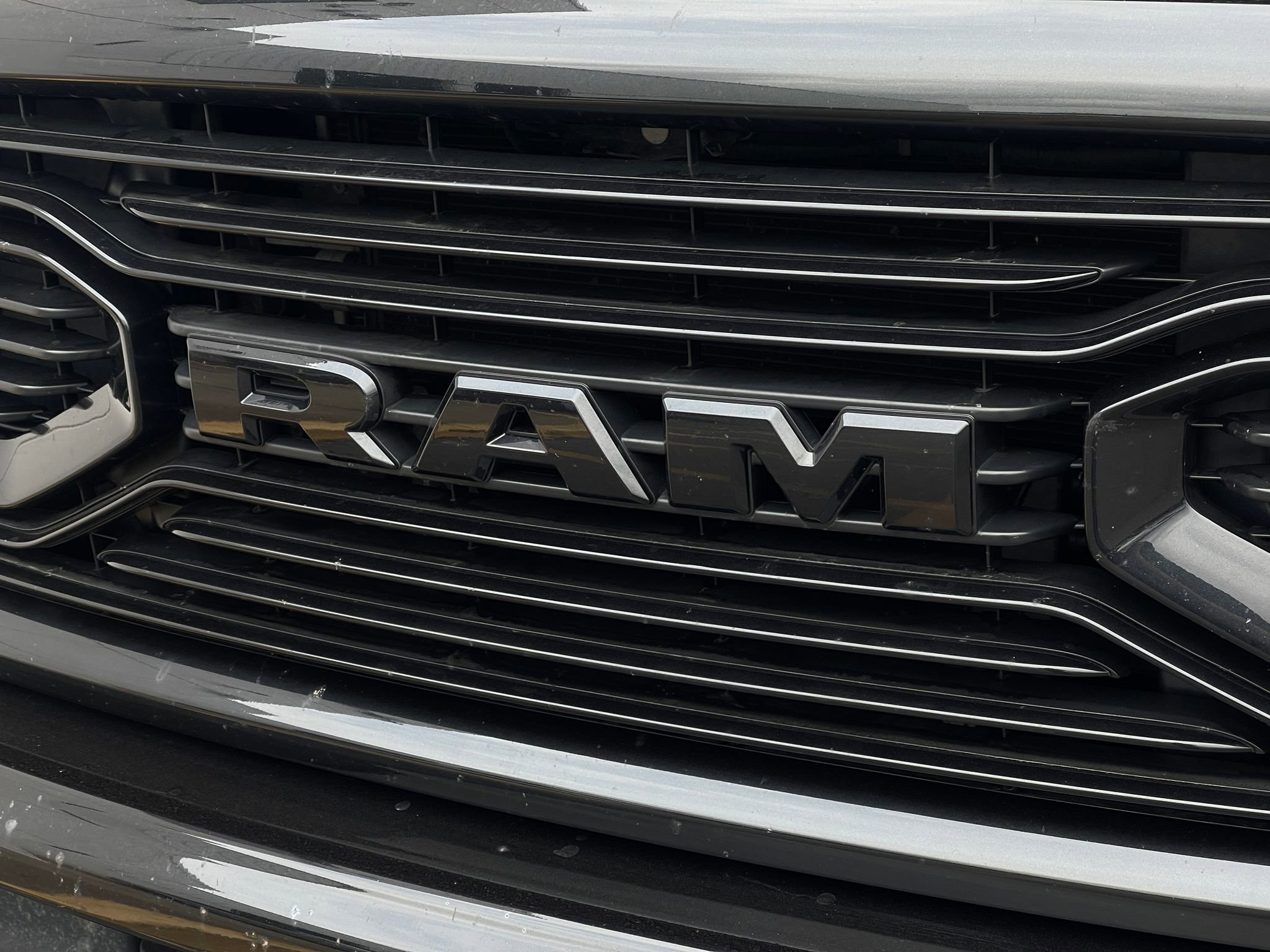 Used 2018 RAM 2500 Big Horn w/ Sport Appearance Group image 33