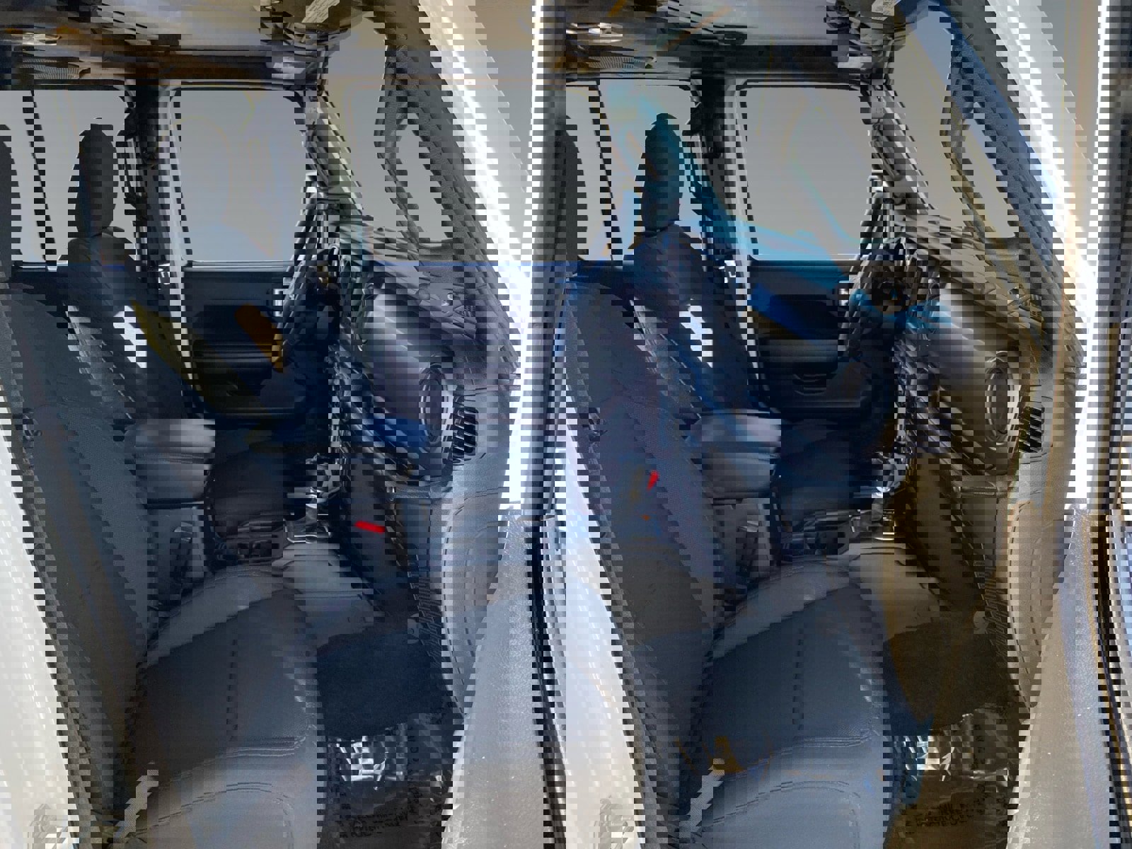 Used 2023 Jeep Gladiator Sport image 15