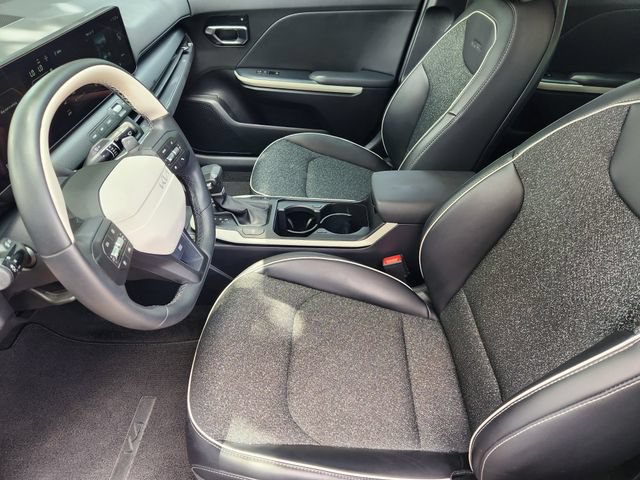Used 2025 Kia K4 GT-Line FWD image 13