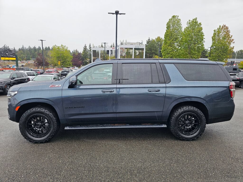 Used 2021 Chevrolet Suburban Z71 w/ Z71 Signature Package AWD/4WD image 8