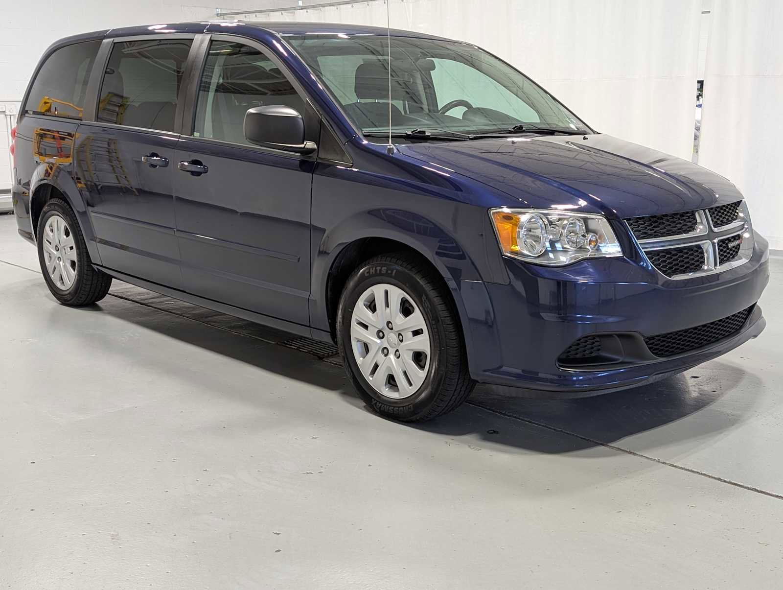 Used 2017 Dodge Grand Caravan SE w/ Power Window Group image 6