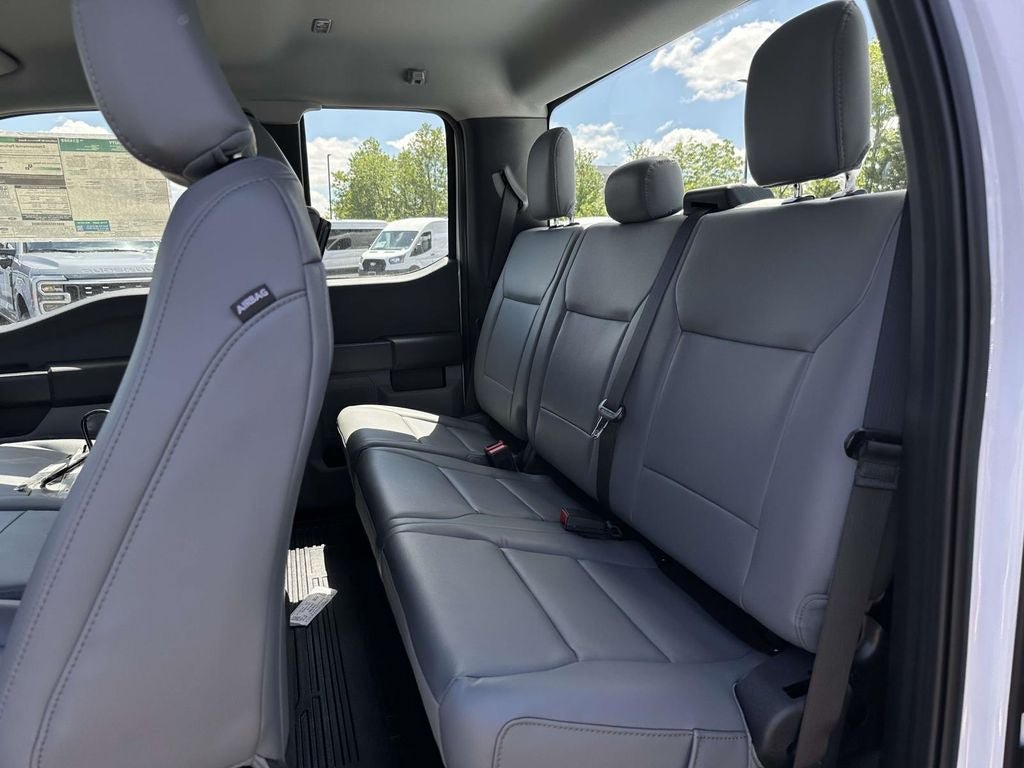 New 2026 Ford F250 XL w/ XL Driver Assist Package RWD image 10
