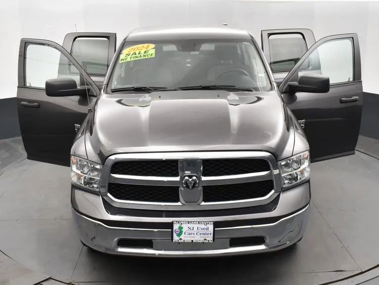 Used 2024 RAM 1500 Classic SLT AWD/4WD image 10