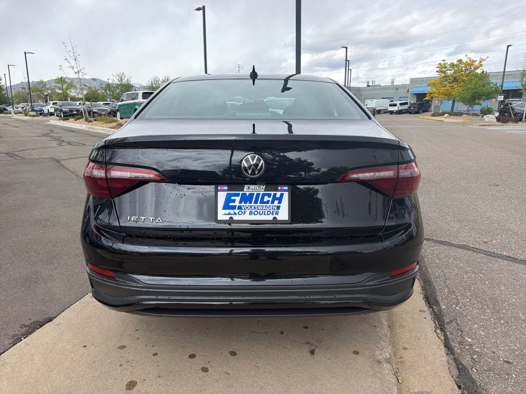 Used 2022 Volkswagen Jetta Sport FWD image 4
