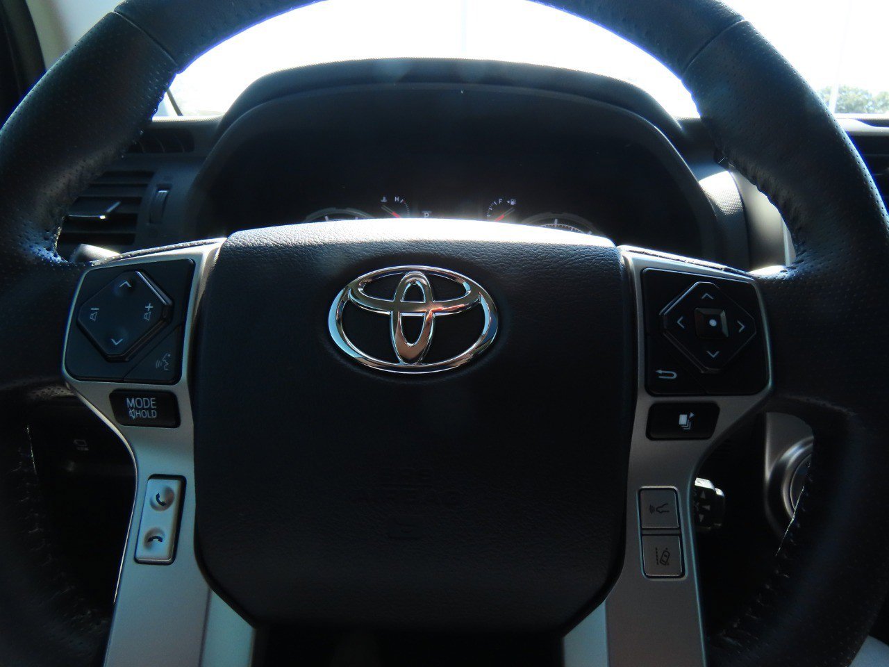 Used 2023 Toyota 4Runner Limited image 27