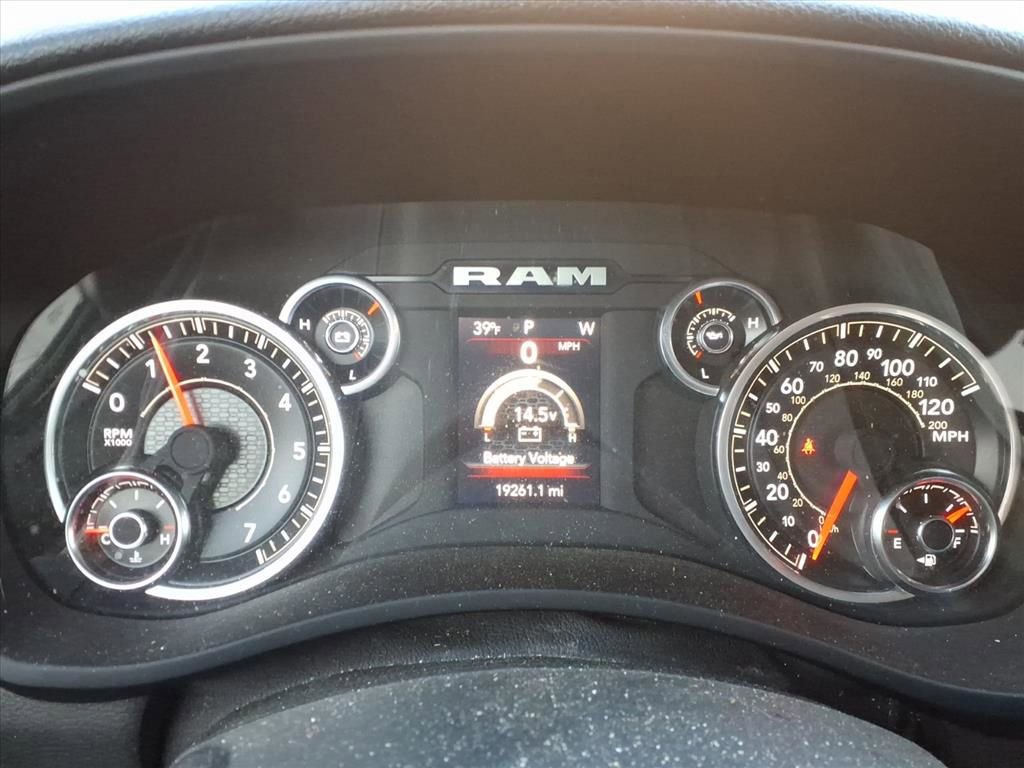 Used 2024 RAM 2500 Tradesman w/ Chrome Appearance Group image 14