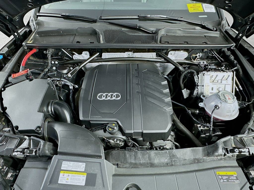 Used 2025 Audi Q5 2.0T Premium Plus w/ Premium Plus Package AWD/4WD image 33