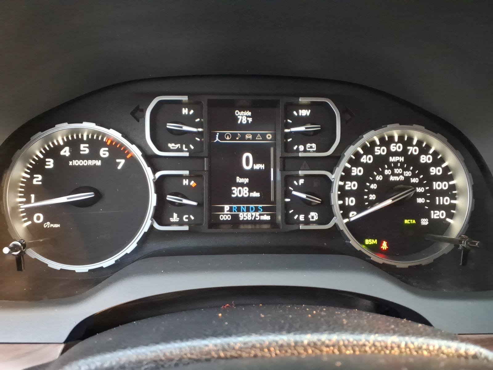 Used 2021 Toyota Tundra Limited w/ Limited Premium Package AWD/4WD image 20
