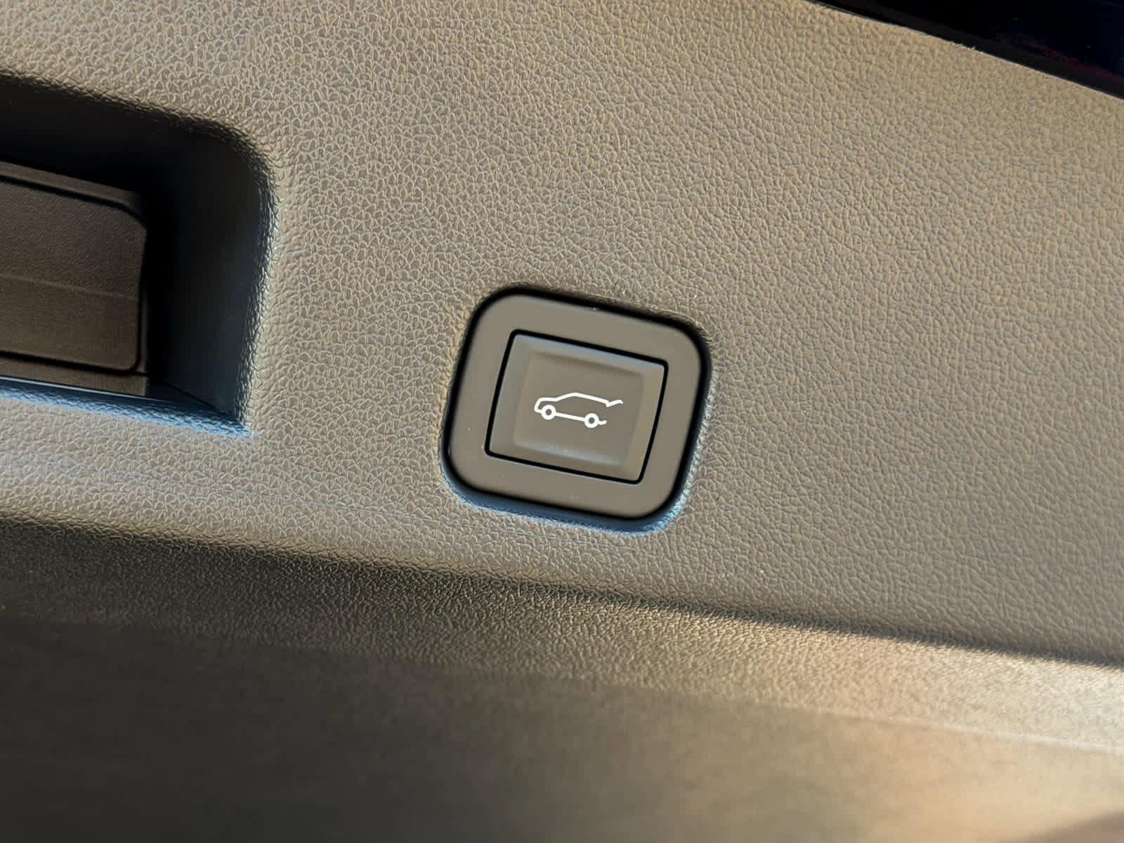 Used 2024 GMC Acadia AT4 w/ LPO, Floor Liner Package image 8