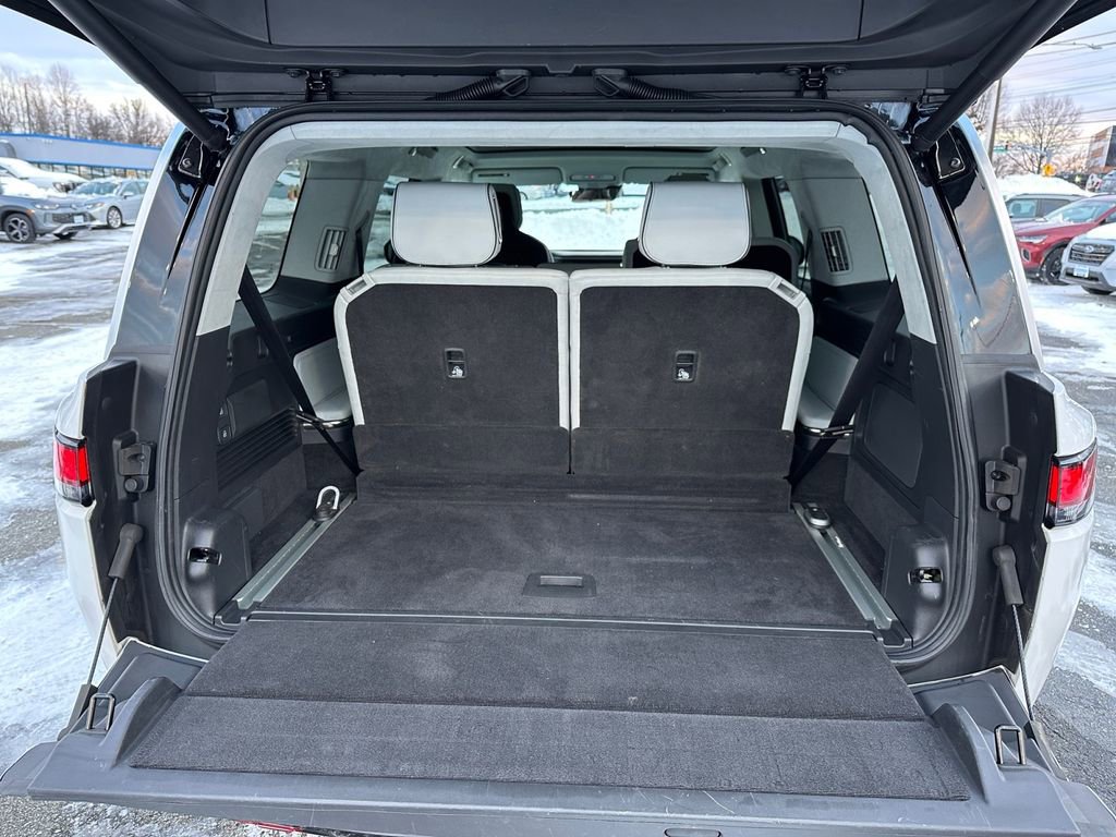 Used 2024 Rivian R1S Adventure image 23