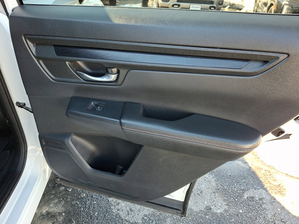 Used 2024 Honda CR-V Sport image 14