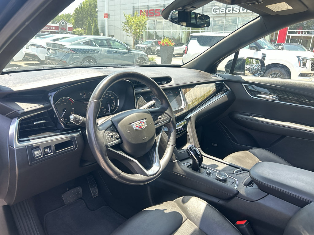 Used 2022 Cadillac XT6 Premium Luxury FWD image 21