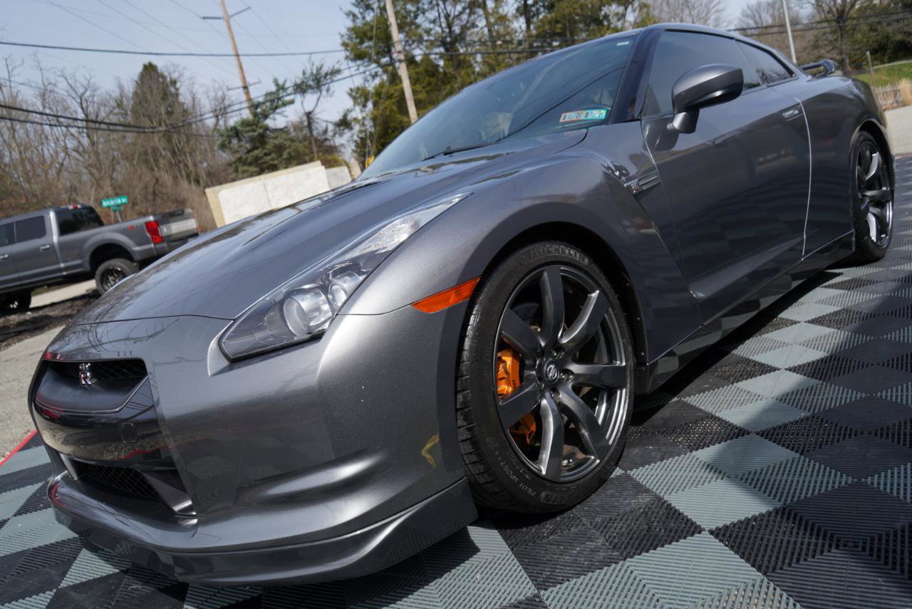Used 2010 Nissan GT-R Premium image 92