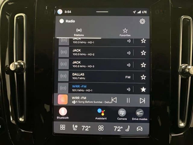 Used 2025 Volvo XC40 B5 Plus image 44