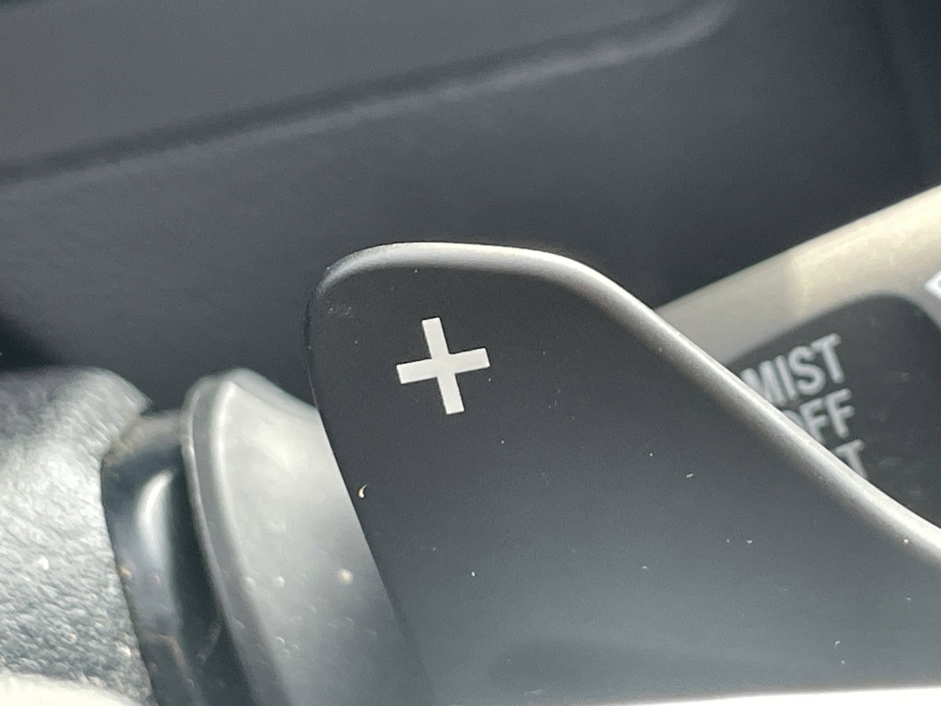 Used 2015 Toyota Camry XSE image 21