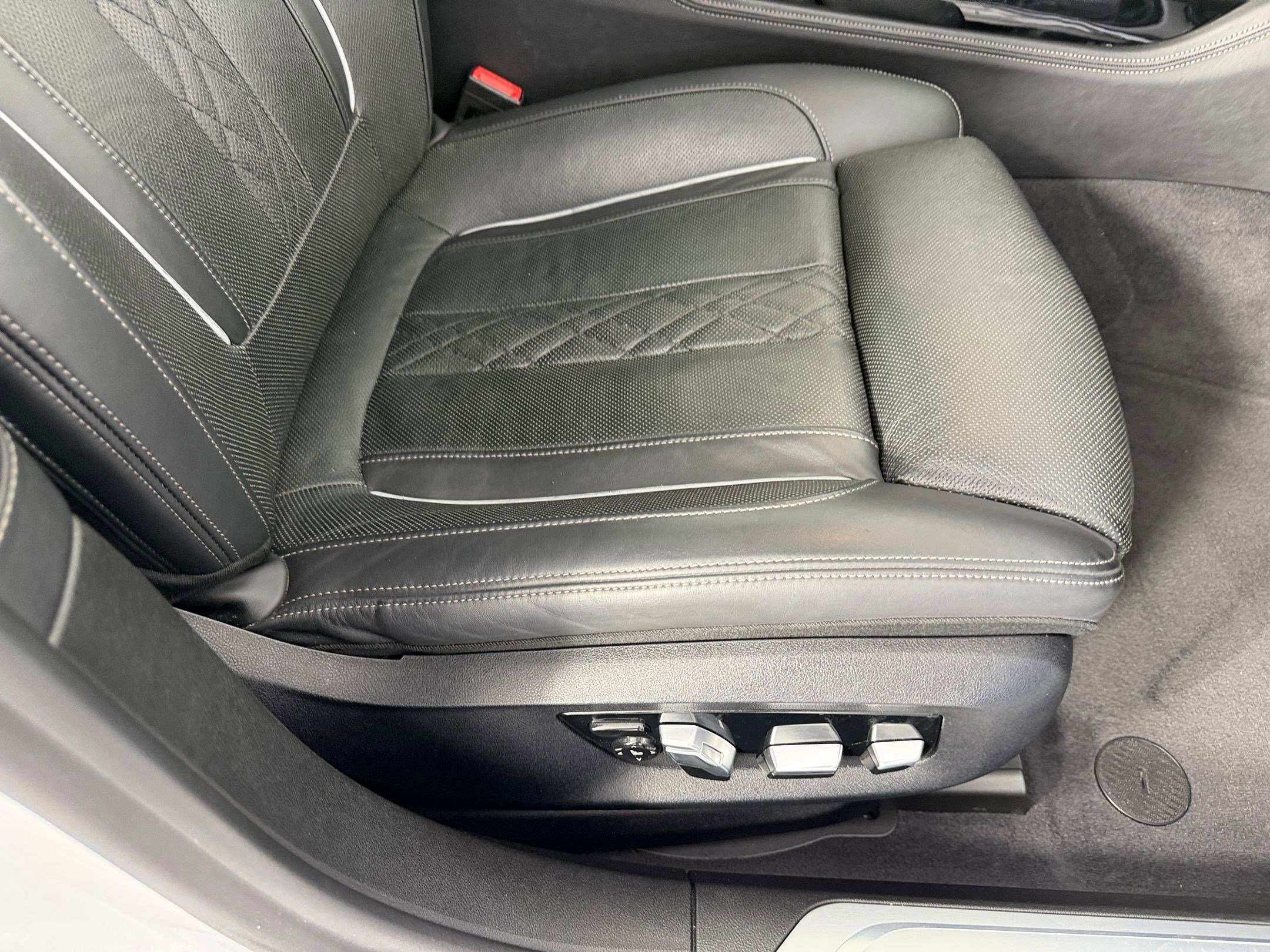 Used 2019 BMW 750i w/ Executive Package image 35