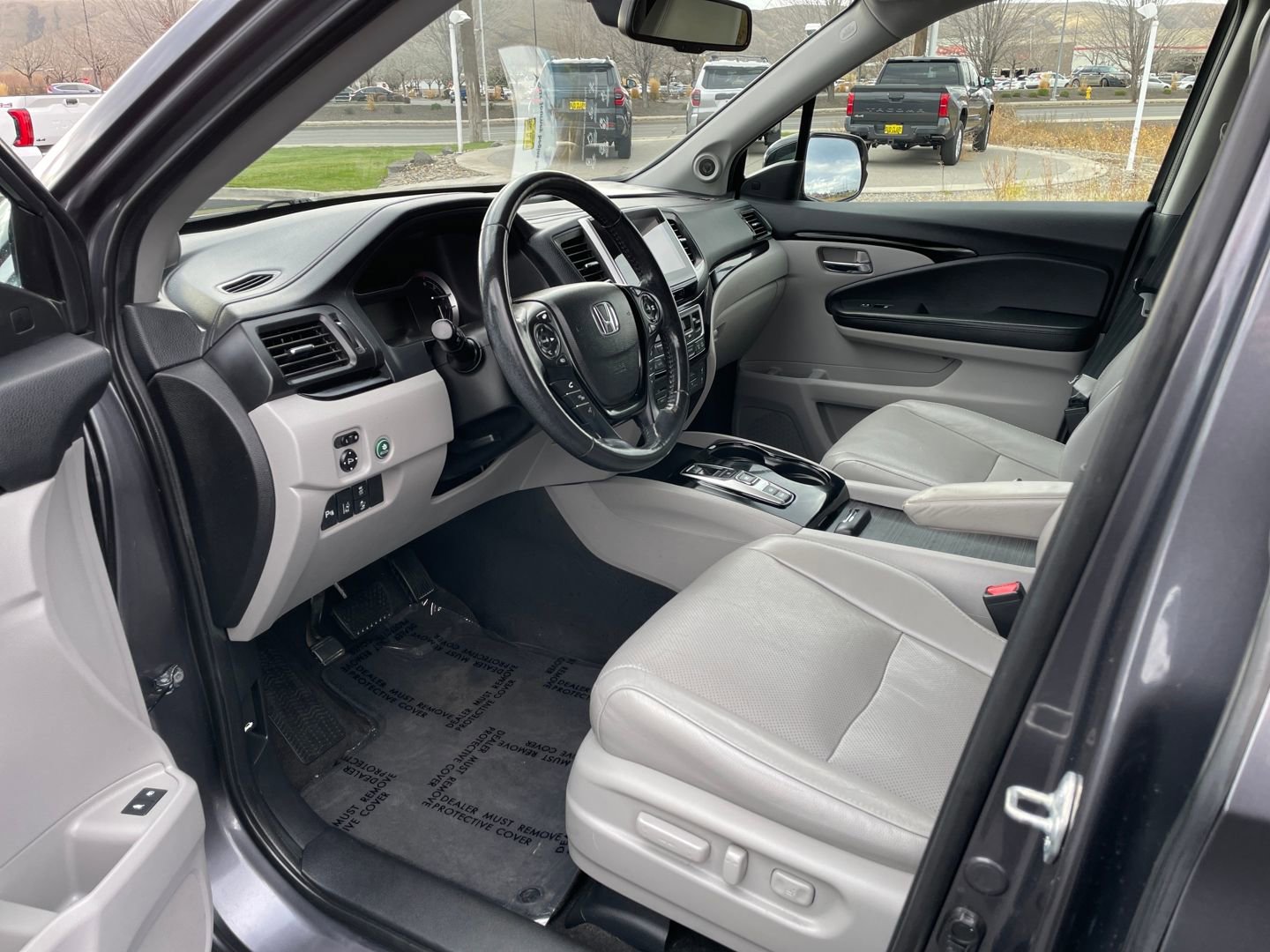 Used 2018 Honda Pilot Elite image 12