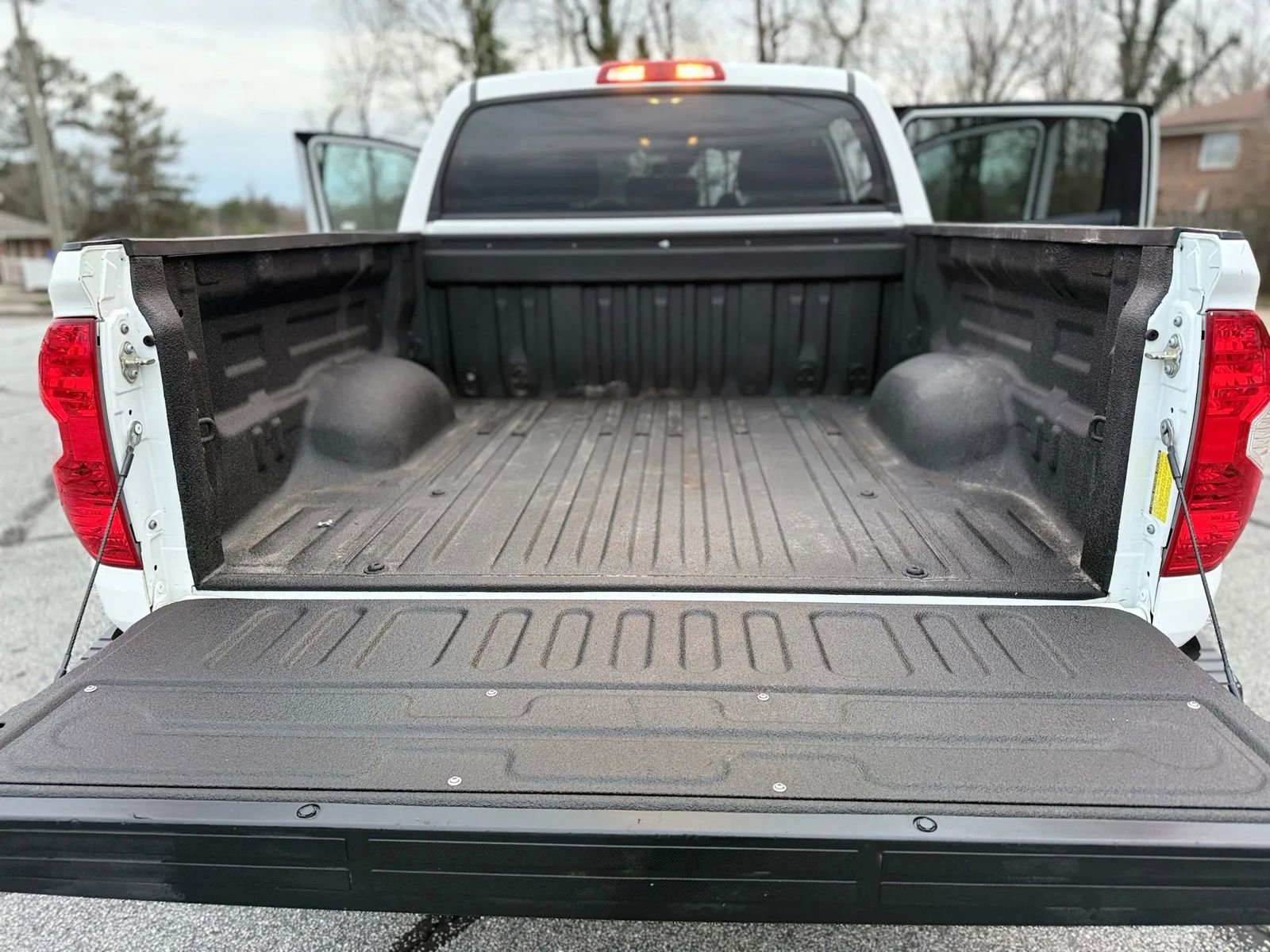 Used 2018 Toyota Tundra SR5 image 14