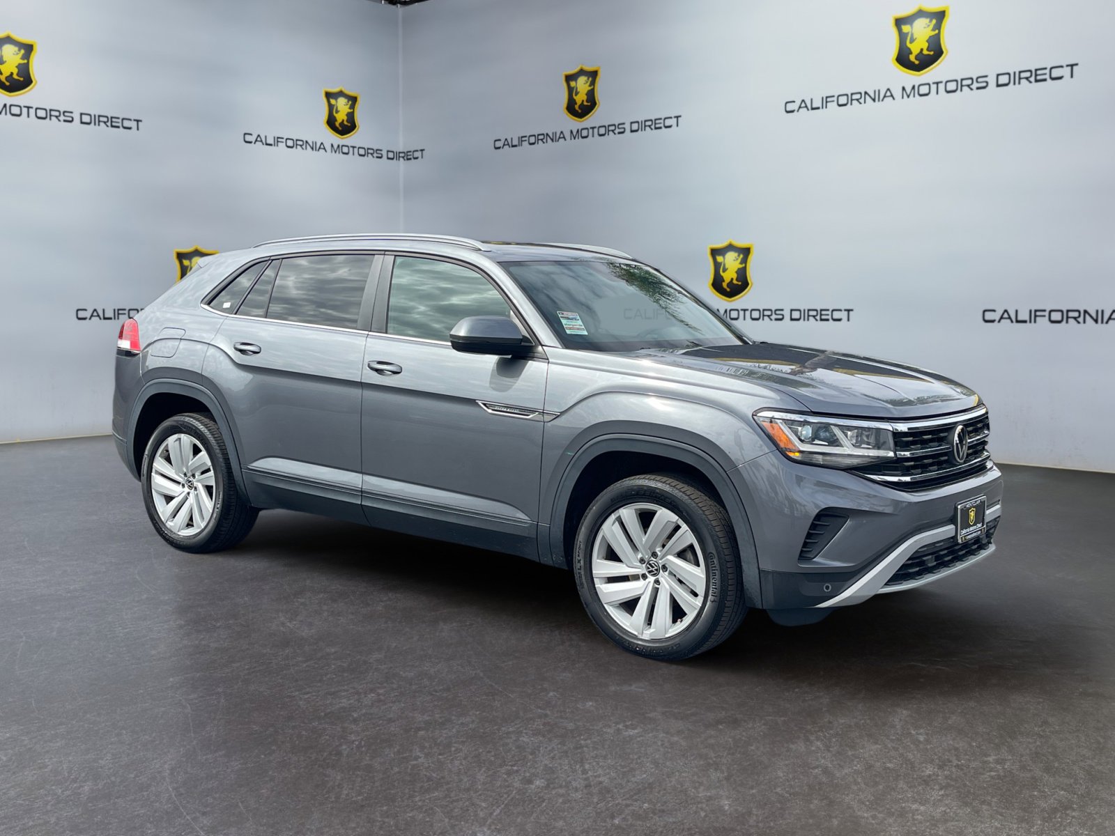 Used 2021 Volkswagen Atlas Cross Sport SE w/ Panoramic Sunroof Package image 7