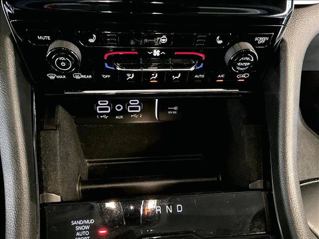 Used 2021 Jeep Grand Cherokee L Limited AWD/4WD image 24