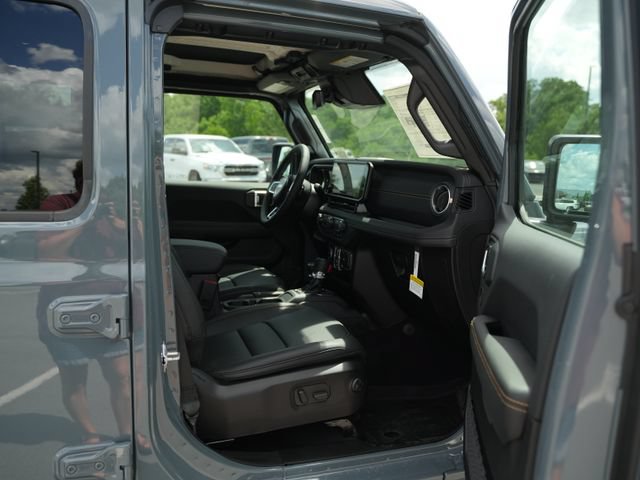 Used 2026 Jeep Wrangler Unlimited Sahara AWD/4WD image 20