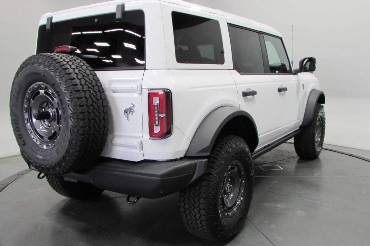 New 2025 Ford Bronco Badlands image 8