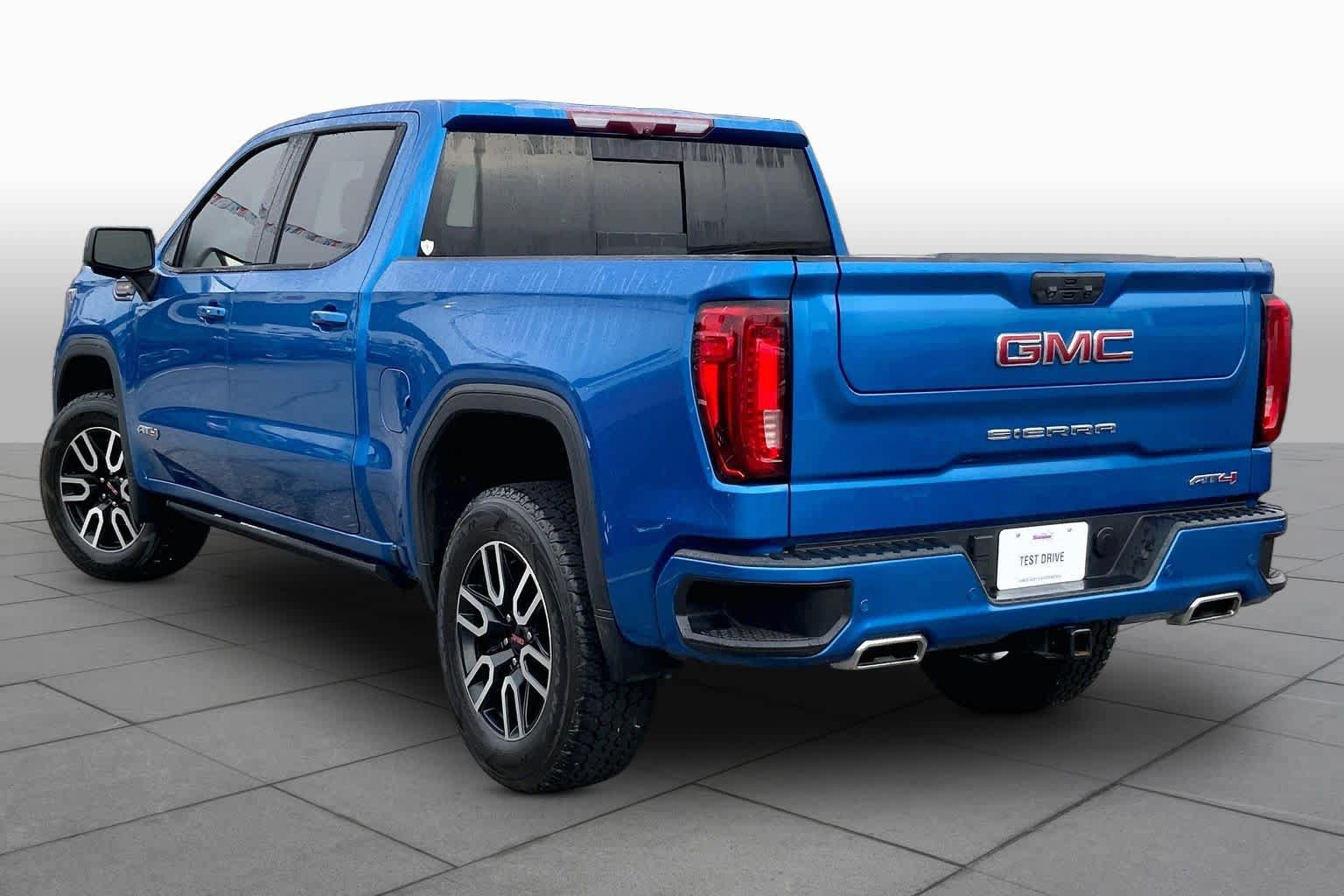 Used 2022 GMC Sierra 1500 AT4 w/ AT4 Premium Package AWD/4WD image 12