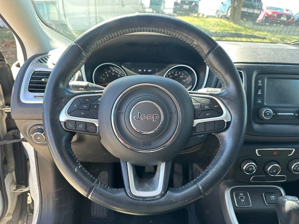 Used 2018 Jeep Compass Latitude image 39