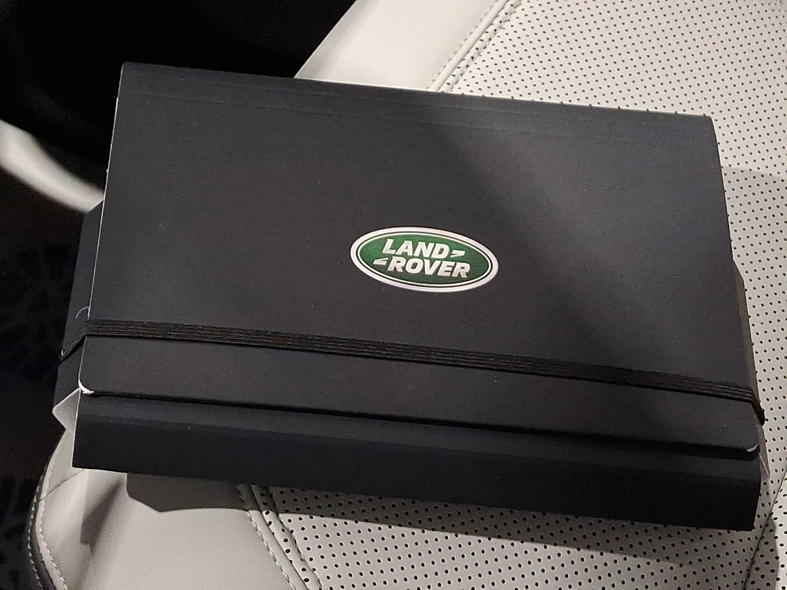Certified 2026 Land Rover Defender 110 S AWD/4WD image 24