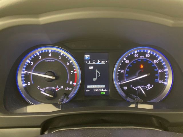 Used 2018 Toyota Highlander SE image 17
