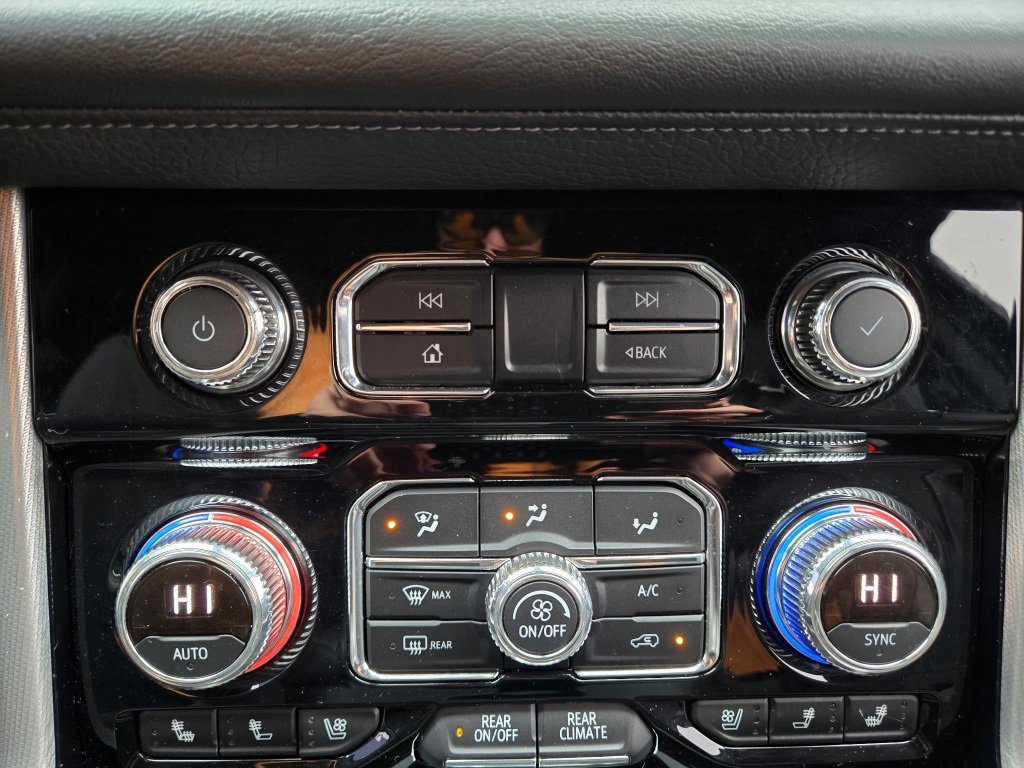 Used 2021 GMC Yukon XL Denali image 22