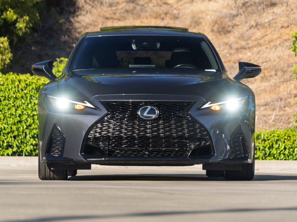 Certified 2025 Lexus IS 350 F Sport RWD image 5
