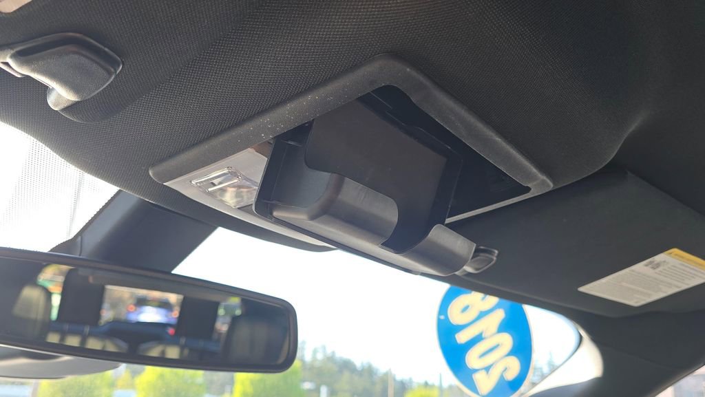 Used 2018 Ford Explorer Platinum AWD/4WD image 36