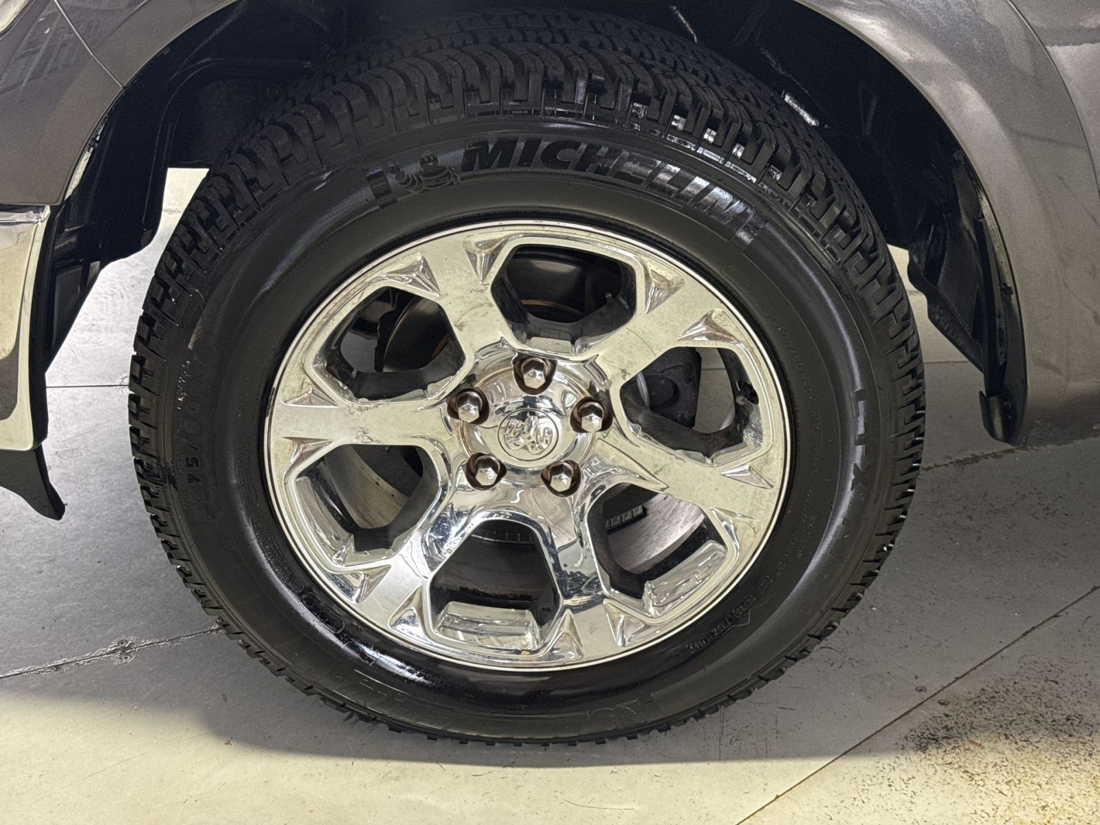 Used 2018 RAM 1500 Laramie w/ Convenience Group AWD/4WD image 13
