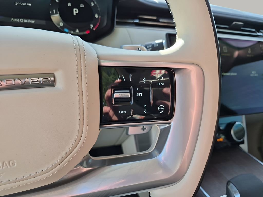 Used 2023 Land Rover Range Rover Autobiography AWD/4WD image 37