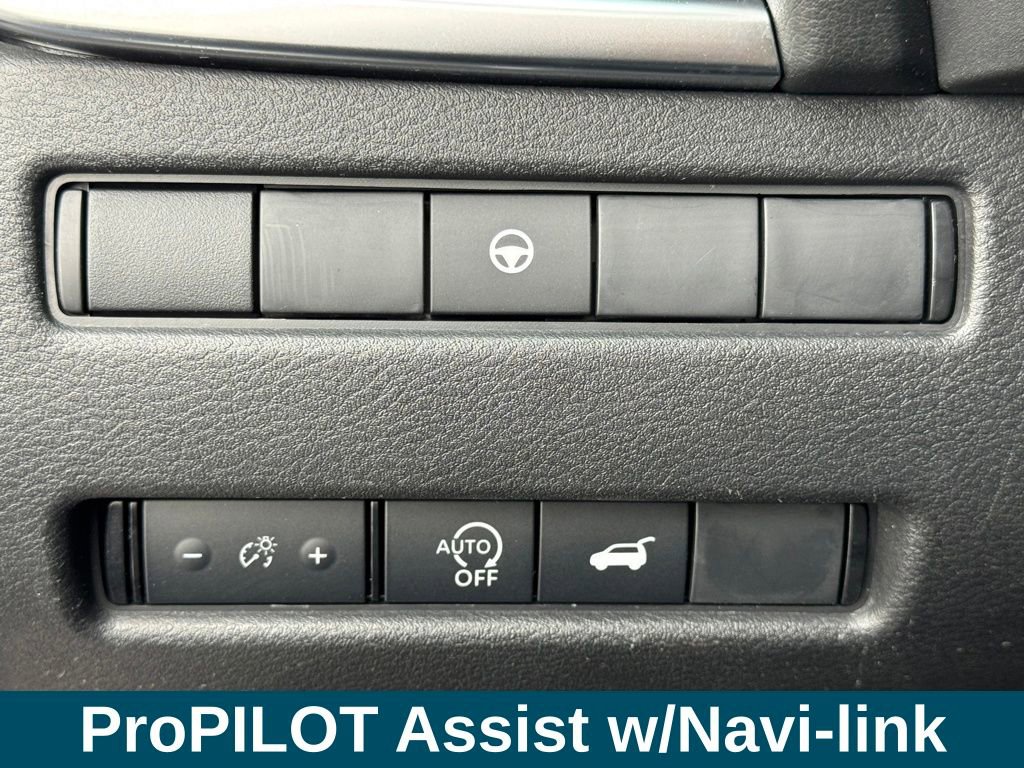 Used 2023 Nissan Rogue SL w/ SL Premium Package image 19