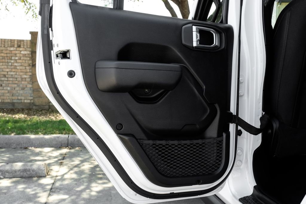 Used 2022 Jeep Gladiator Sport image 55