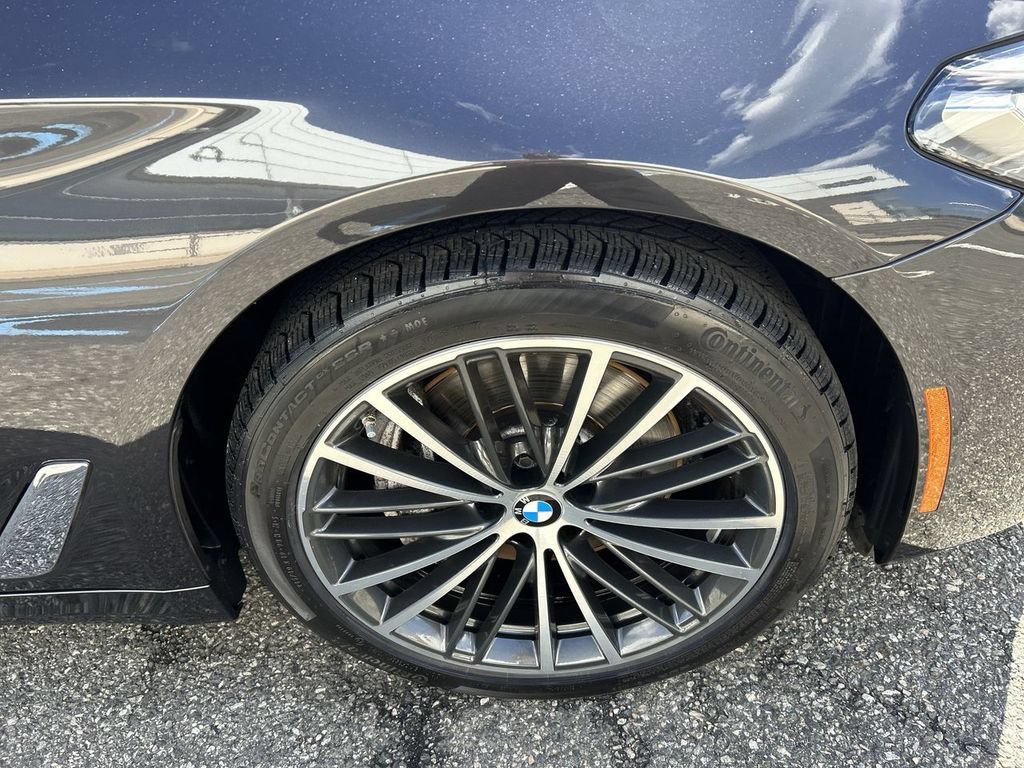 Used 2023 BMW 540i xDrive w/ Convenience Package AWD/4WD image 13