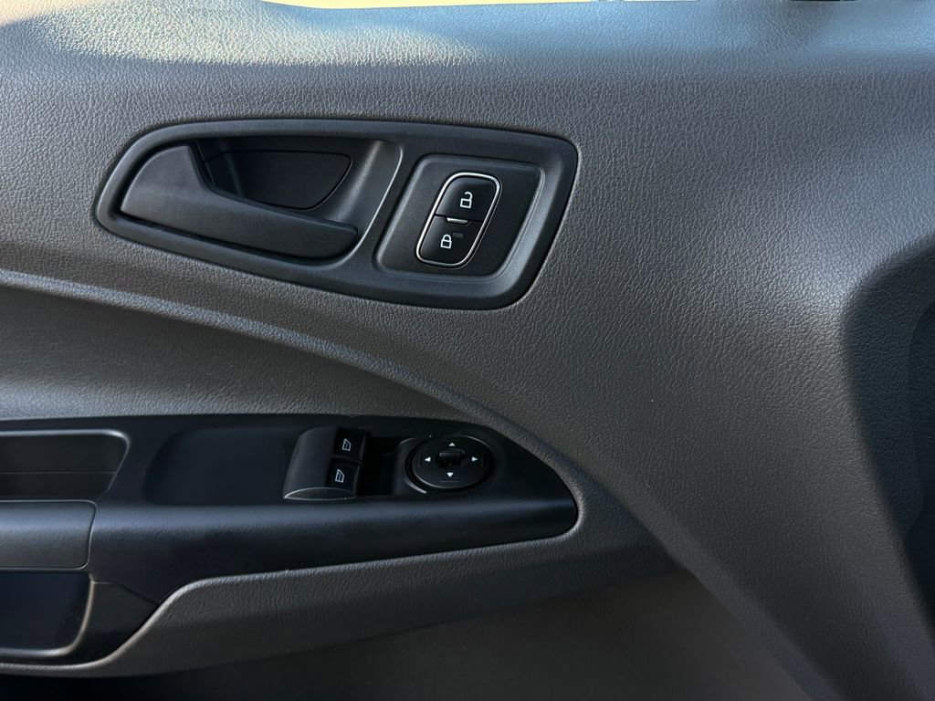 Used 2020 Ford Transit Connect XL image 22