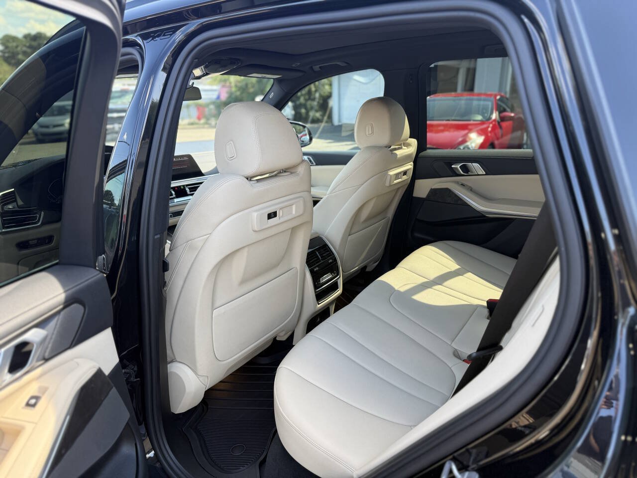 Used 2021 BMW X5 sDrive40i w/ Premium Package RWD image 17
