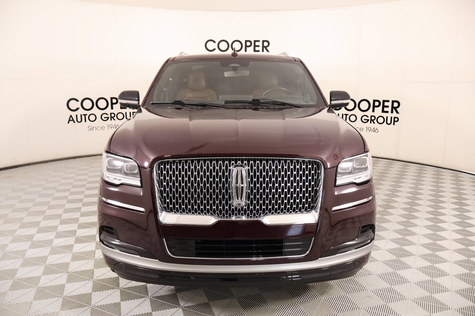 Used 2023 Lincoln Navigator Reserve AWD/4WD image 9
