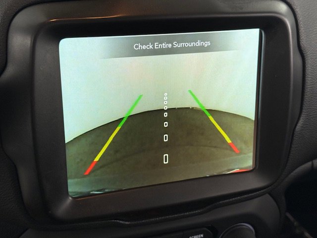 Used 2022 Jeep Renegade Trailhawk image 14