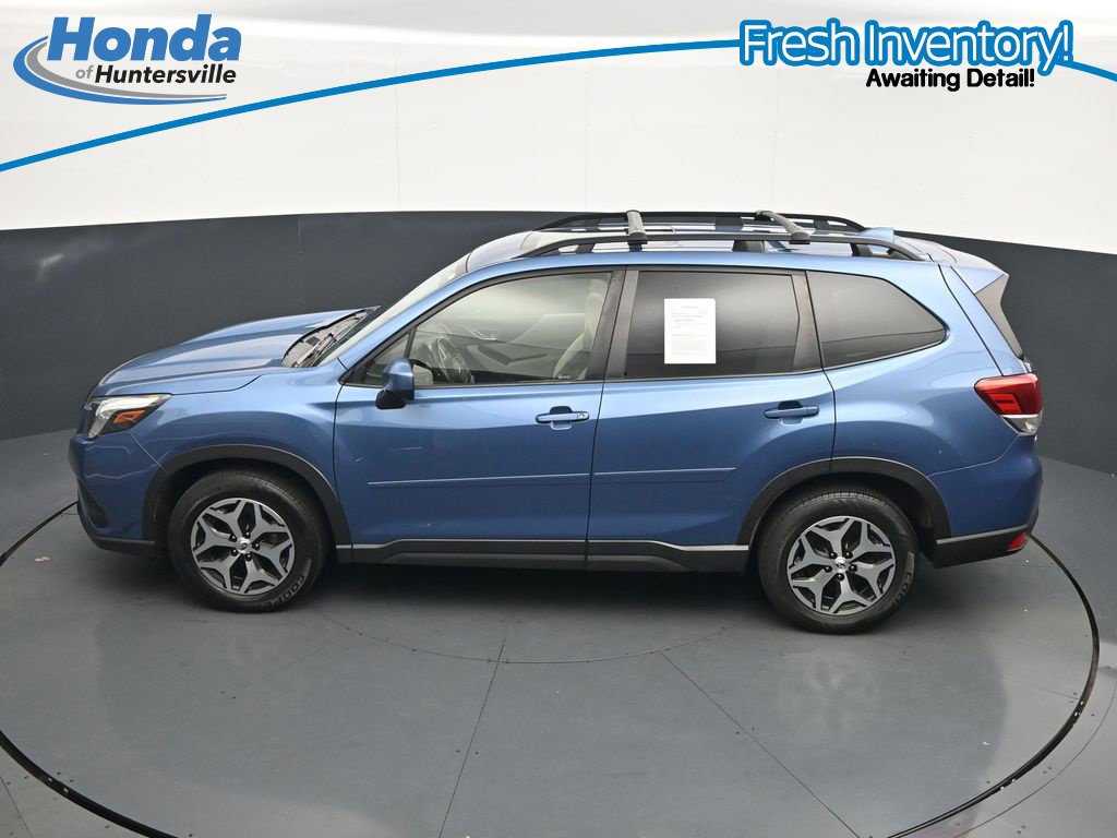 Used 2023 Subaru Forester Premium AWD/4WD image 22