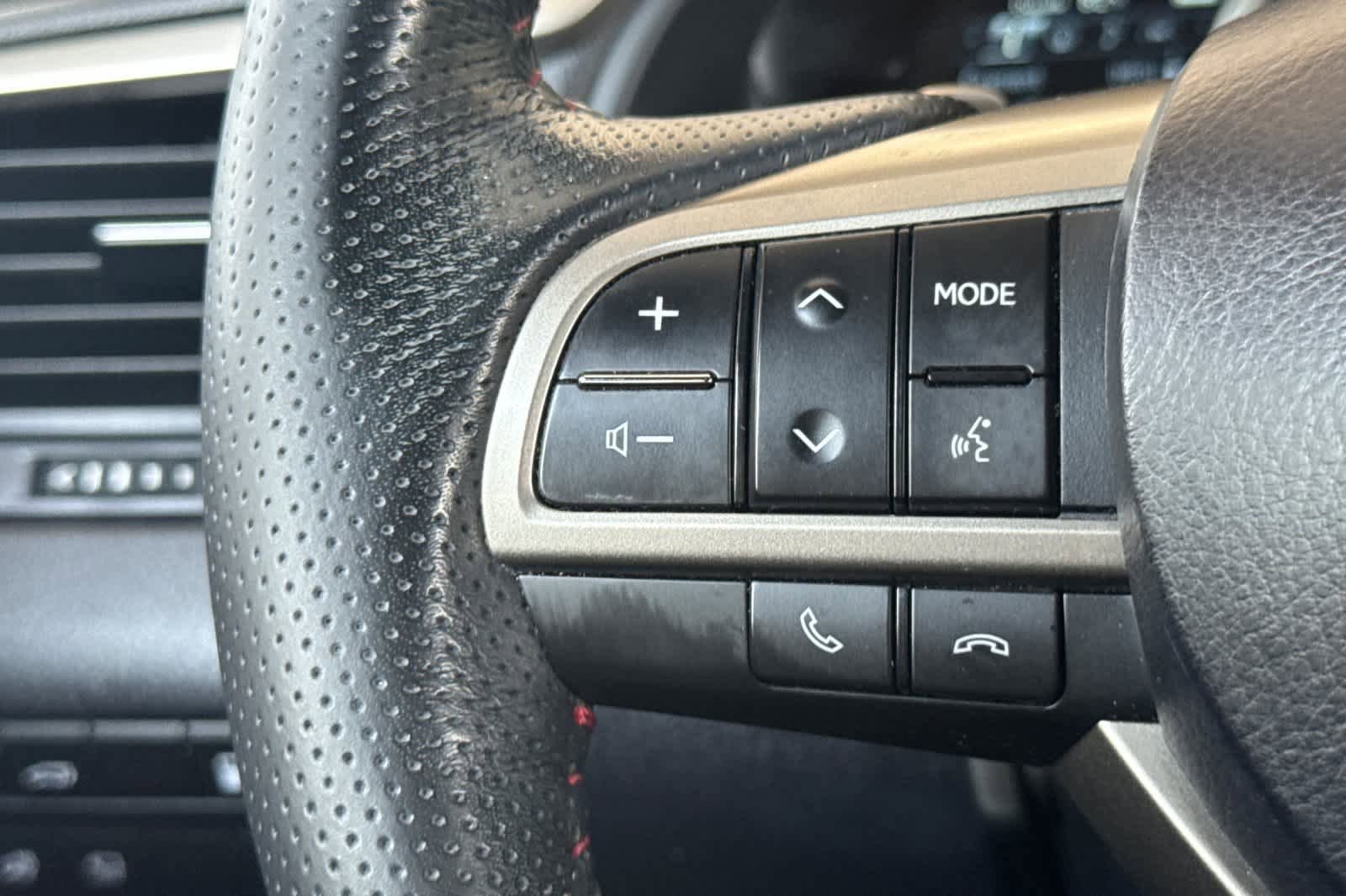Used 2021 Lexus RX 450h F Sport w/ Cold Weather Package (CT) AWD/4WD image 26
