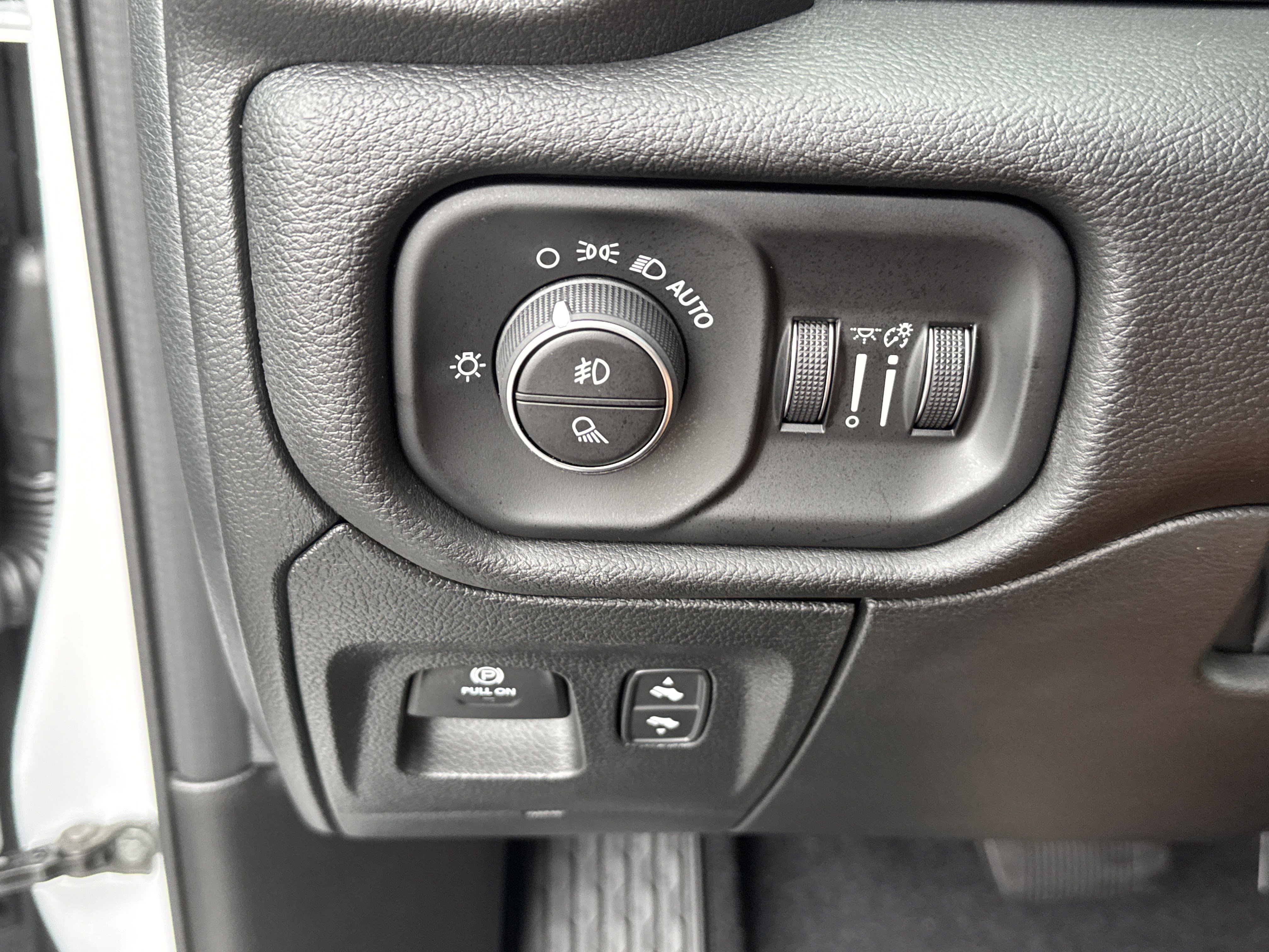 New 2026 RAM 1500 Big Horn image 37