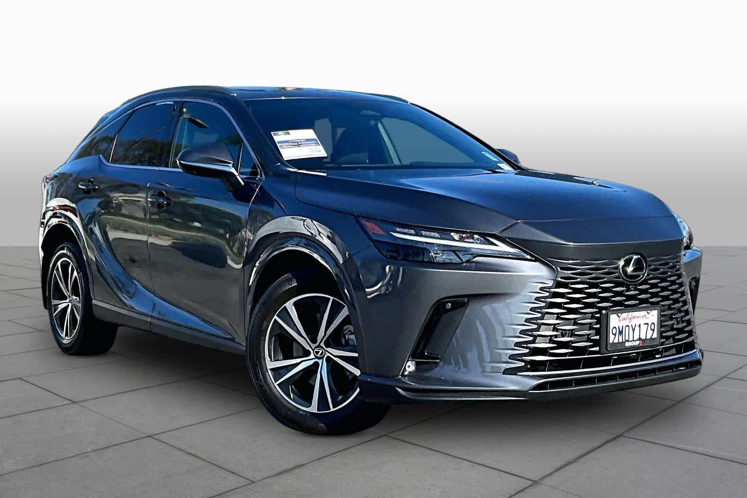 Used 2024 Lexus RX 350 Premium w/ Convenience Package FWD image 2